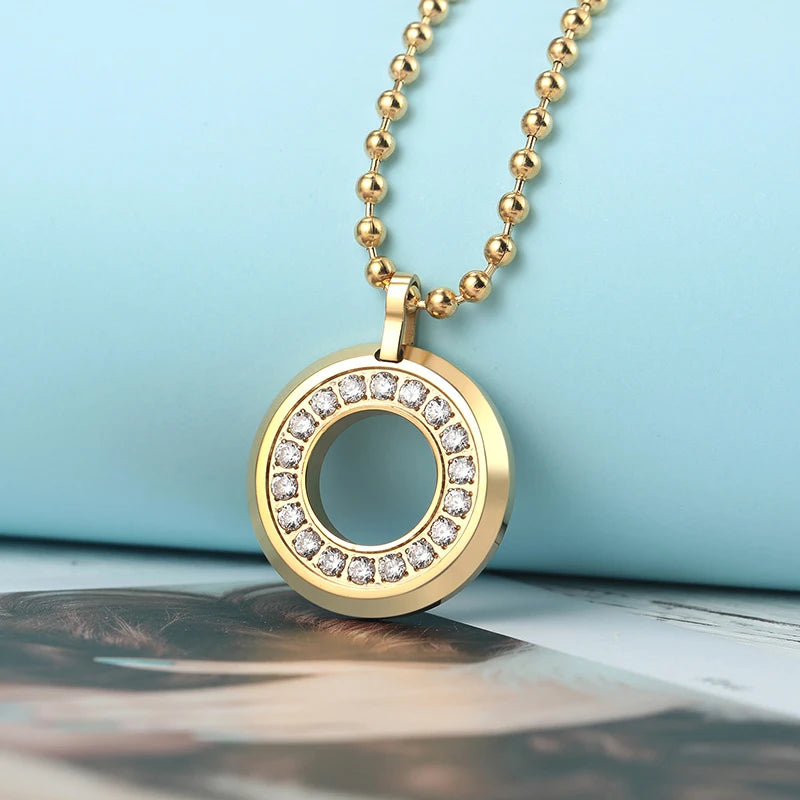 Circle Pendant Necklace with Zircon