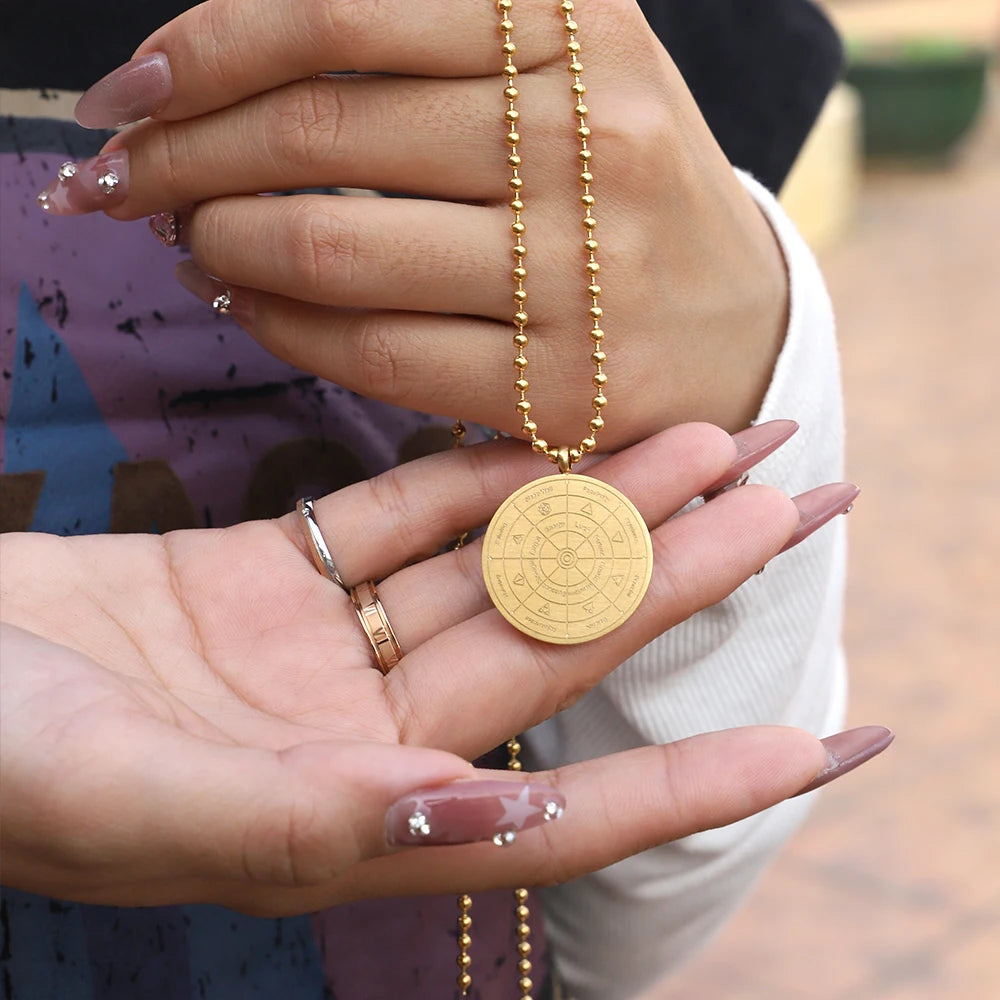 Gold Disc Pendant Necklace with Zircon
