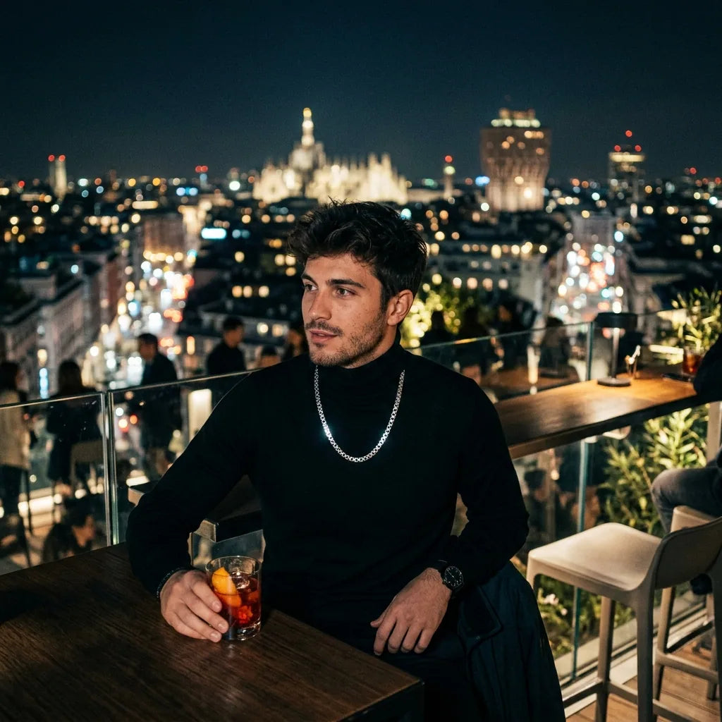 Man rooftop Milan silver box chain